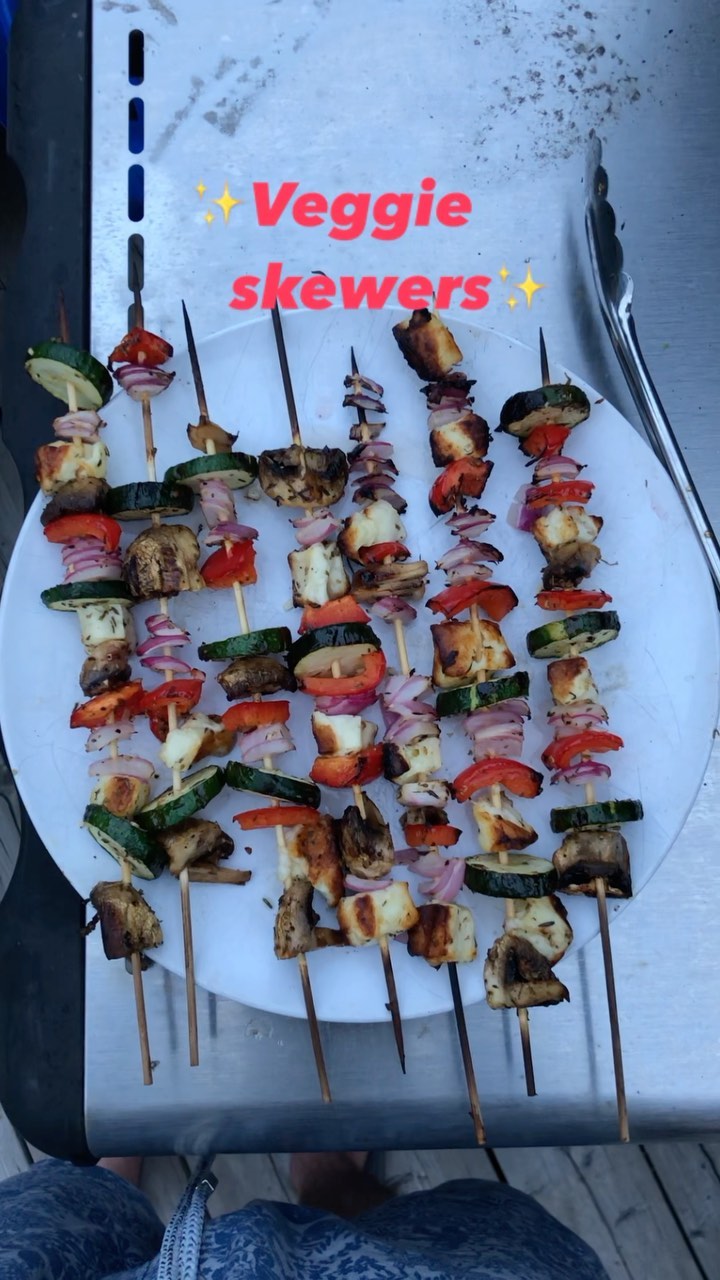 It's barbecue season! Are you a fellow vegetarian/vegan and not sure what to bring to the barbecue? Don't worry, join Alex to learn how he makes his veggie skewers!
.
.
.
#cooking #food #foodie #instafood #foodphotography #homemade #yummy #foodstagram #foodlover #foodblogger #chef #cook #dinner #healthyfood #tasty #homecooking #love #kitchen #lunch #foodies #cookingathome #eat #healthy #cheflife #recipes #vegan